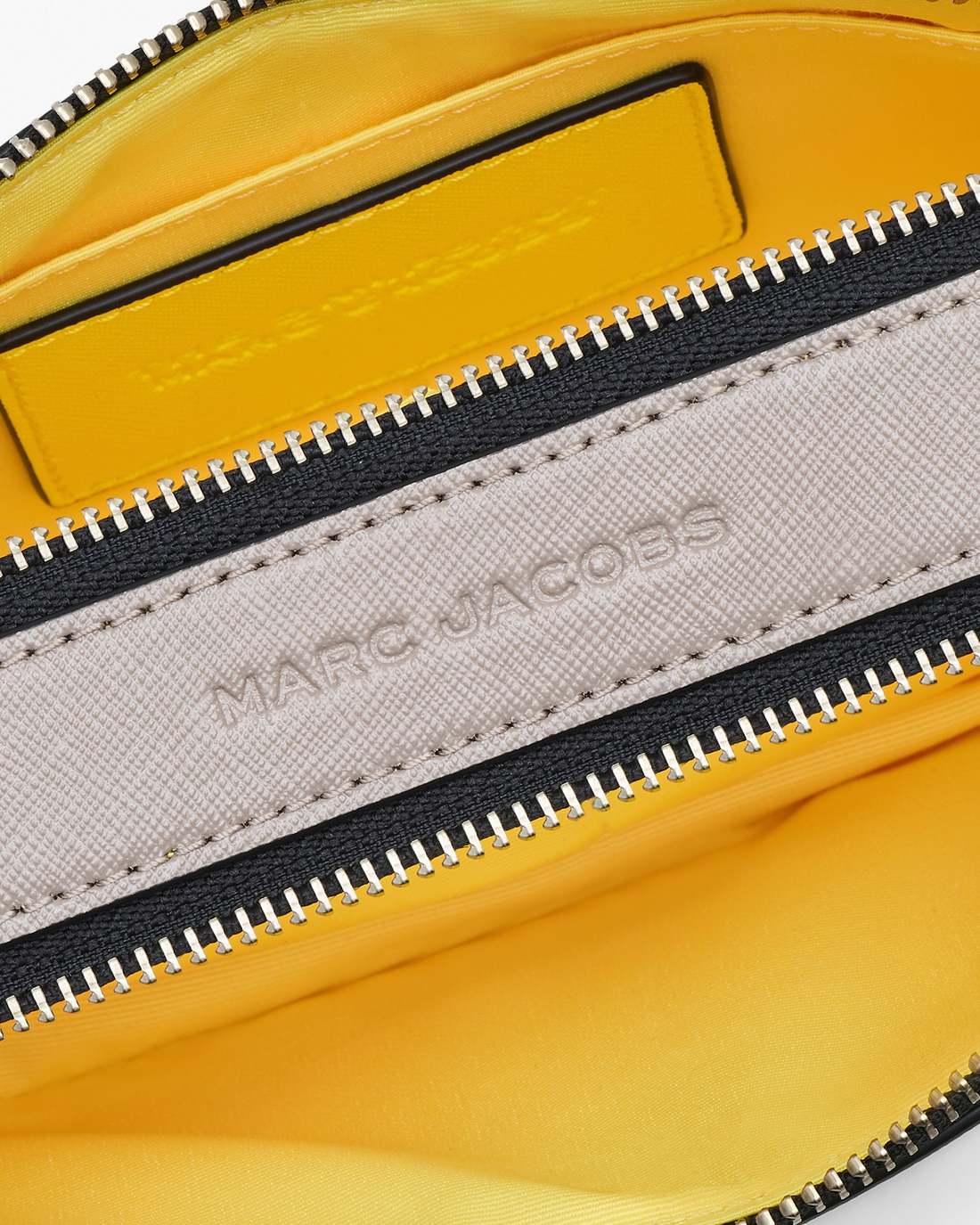 The Snapshot Daisy Yellow