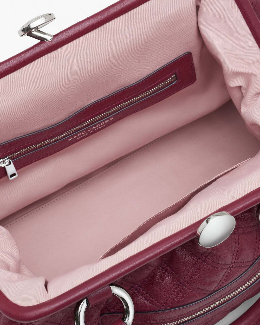 Re-Edition Quilted Leather Stam Bag Cherry