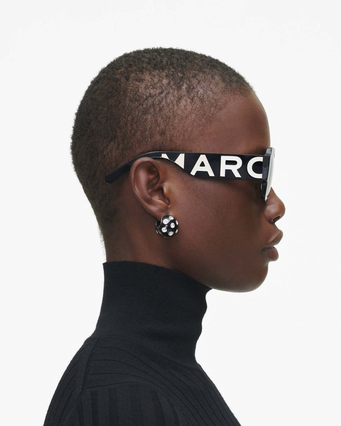 The Bold Logo Square Sunglasses Black/White
